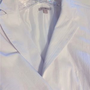 Lined white blazer with 3/4 sleeve